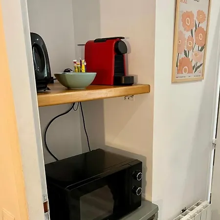 Cozy Equipped And Parking - Center Appartement